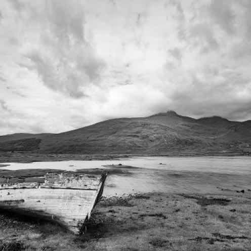 Abandoned boat and Ben More